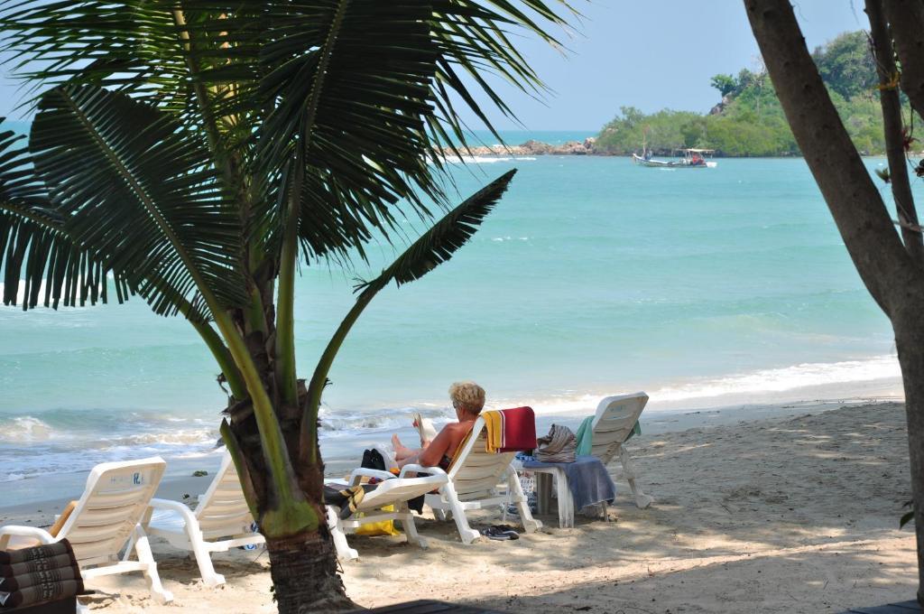 Choeng Mon Samui Honey Cottages Beach Resort - Sha Extra Plus מראה חיצוני תמונה